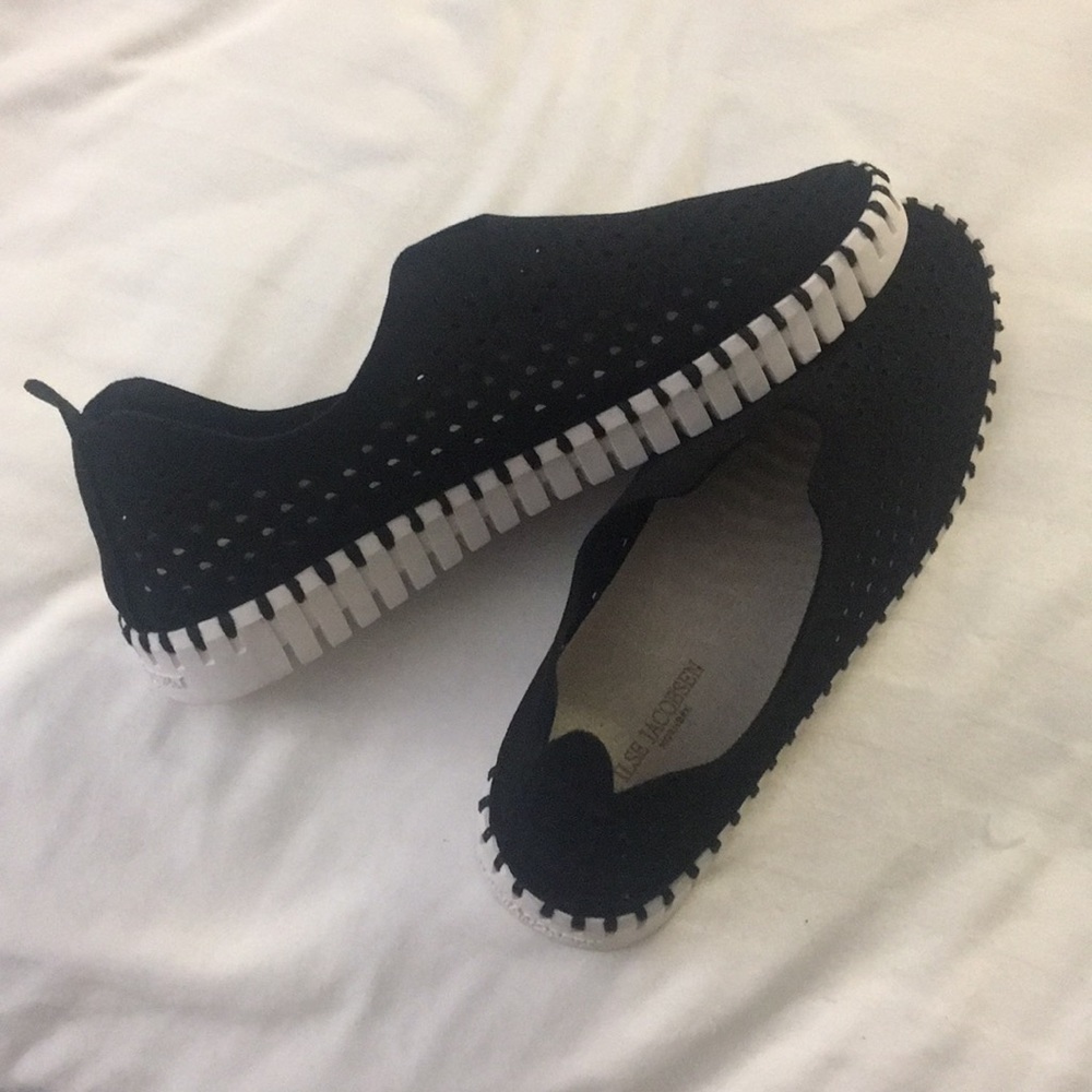NEW Ilse Jacobsen Hornbaæk (black flats size US 9)